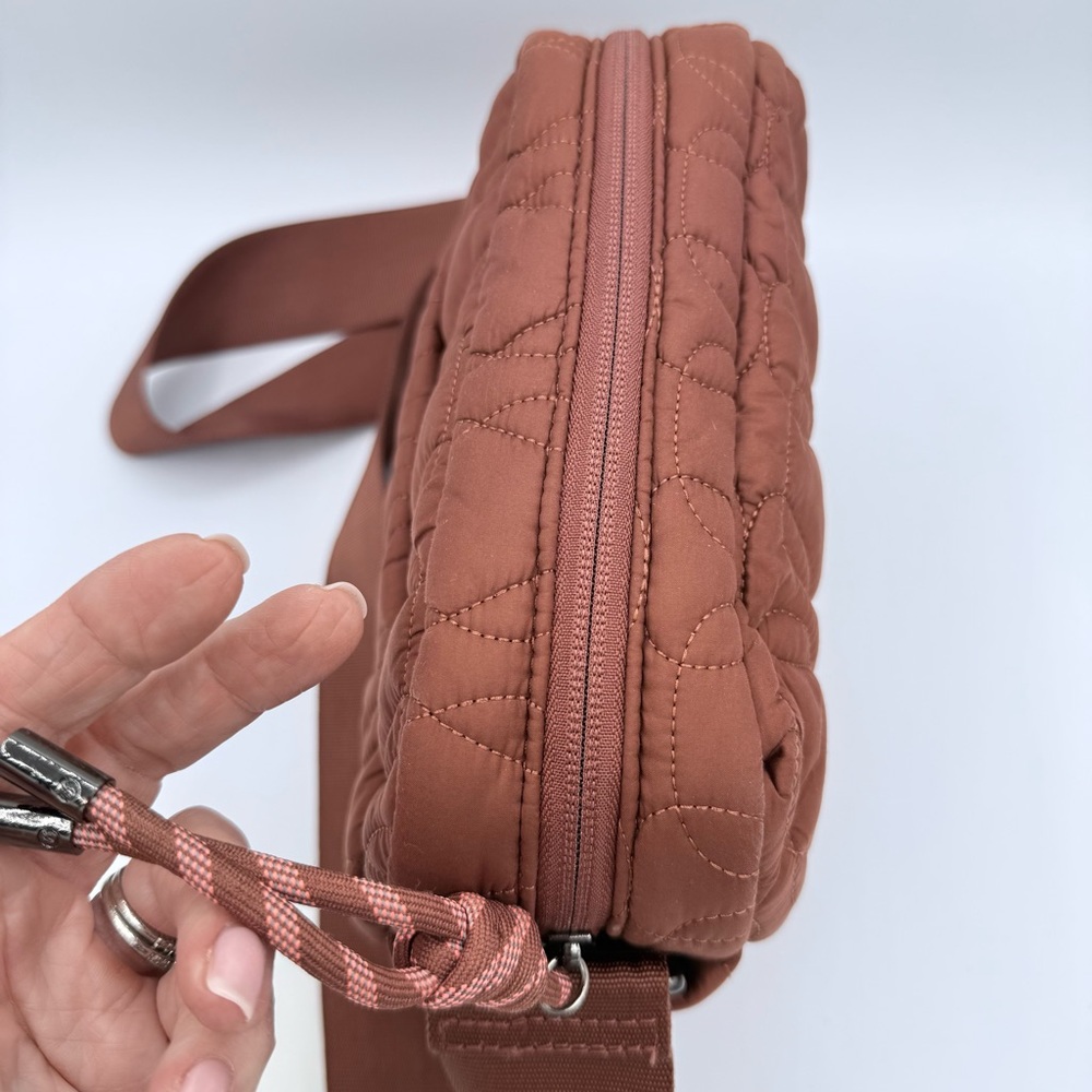 Lululemon Quilted Embrace 4L Crossbody Bag Purse Ancient Copper - Picture 8 of 16